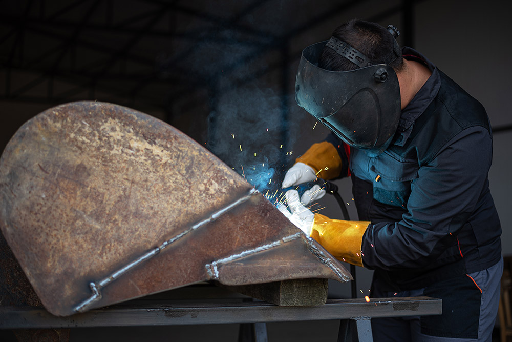 the-workforce-bottleneck-in-americas-manufacturing-revival